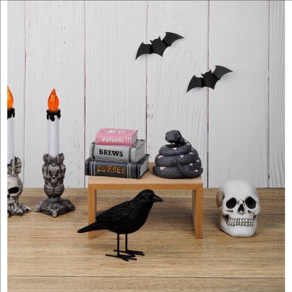 NWT Target 2021 Halloween Crow - Picture 6 of 8